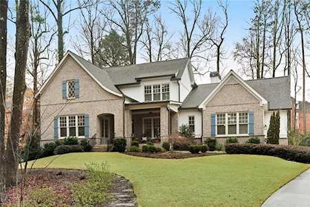 733 Glenairy Ct Atlanta, GA 30328