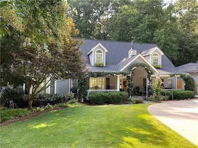 2962 Rockingham Dr NW Atlanta, GA 30327