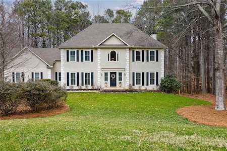 215 Bay Colt Rd Alpharetta, GA 30009