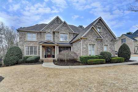 2741 Floral Valley Dr Dacula, GA 30019
