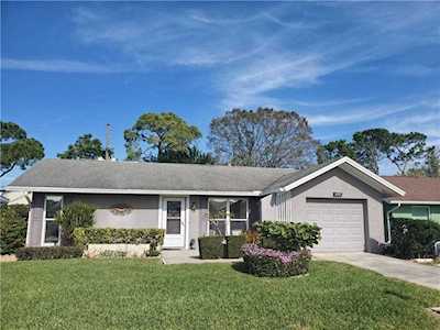 4412 Great Lakes Dr N Clearwater, FL 33762