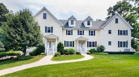 325 Bacon Street #3 Waltham, MA 02451