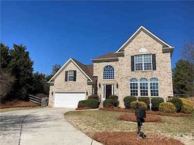 6903 Saddlebury Ln Charlotte, NC 28226