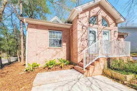 2900 Cross Creek Ct Tallahassee, FL 32301
