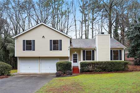 3282 Carriage Way Marietta, GA 30062