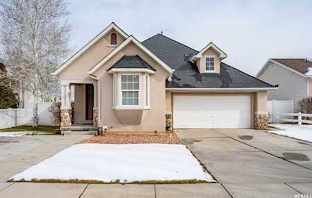 8652 W Lamplight Ln Magna, UT 84044