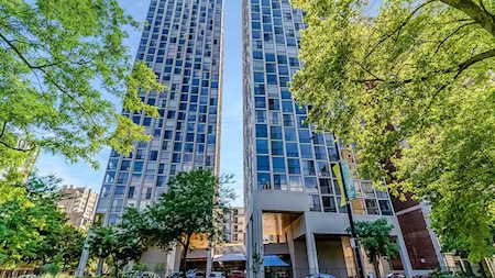345 W Fullerton Parkway #1005 Chicago, IL 60614
