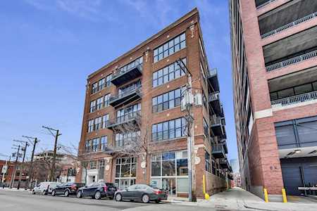 215 N Aberdeen St #307A Chicago, IL 60607