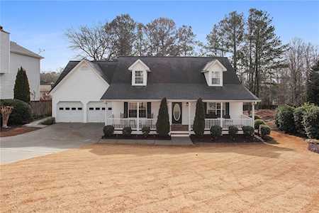 209 Taylors Farm Dr Canton, GA 30115