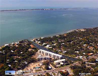 1889 N Tamiami Trl #206-B Sarasota, FL 34234
