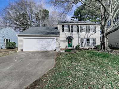 1646 Carrie Farm Ln NW Kennesaw, GA 30144
