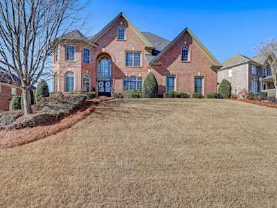 2541 Floral Valley Dr Dacula, GA 30019