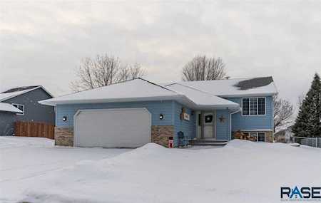 405 E Heatherwood Dr Brandon, SD 57005