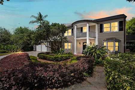 933 Lancaster Dr Orlando, FL 32806