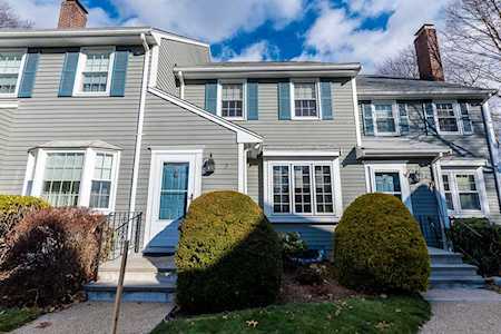 7 Washington Green #7 Walpole, MA 02032