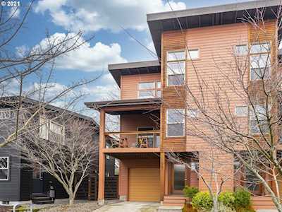 1051 N Fremont St Portland, OR 97227