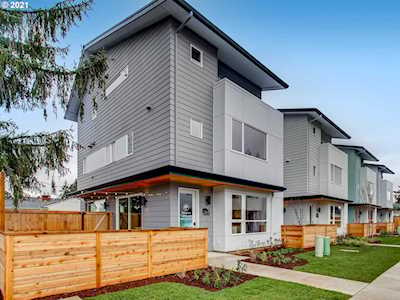 6614 SE 62nd Ave Portland, OR 97206