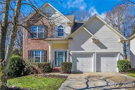 6111 Glendock Ct Charlotte, NC 28269