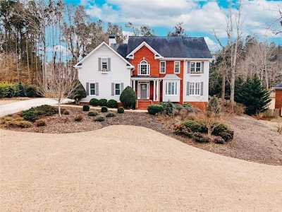 4720 Hamptons Dr Alpharetta, GA 30004