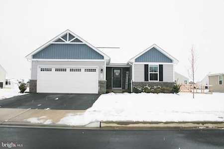 378 Oxford Way Martinsburg, WV 25401
