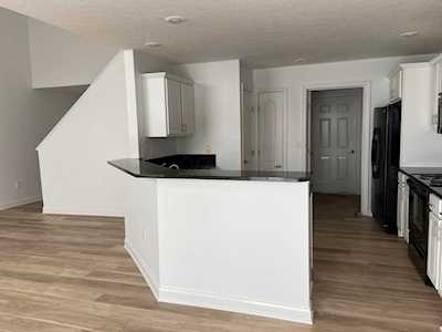 1611 Hampton Way Grove City, OH 43123
