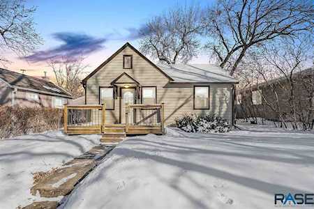 2204 S Euclid Ave Sioux Falls, SD 57105