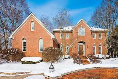 9792 Camelot Street Pickerington, OH 43147