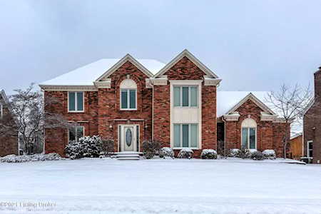 508 Lake Forest Pkwy Louisville, KY 40245
