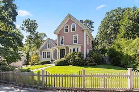 26 Leonard Street Gloucester, MA 01930