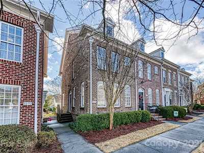 1075 Writers Way Cornelius, NC 28031