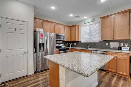 10608 Kennedy Peak Ln Las Vegas, NV 89166