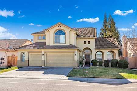 9544 Stone Springs Drive Elk Grove, CA 95624
