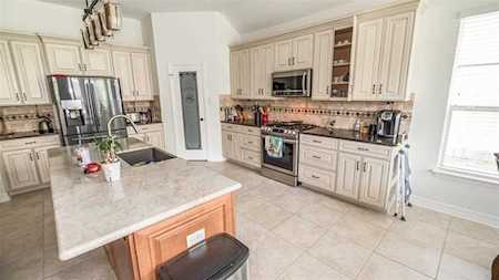 2 Windsinger Ct Tomball, TX 77375