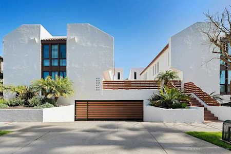 8131 El Paseo Grande La Jolla, CA 92037