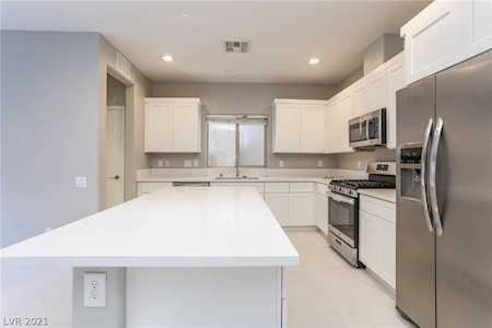 2325 Rue Royale St Henderson, NV 89044