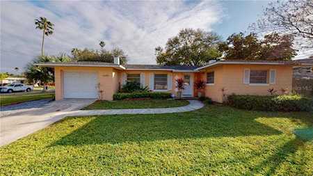 1690 Connecticut Ave NE St Petersburg, FL 33703