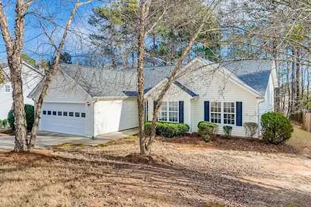 2670 Fort Apachee Dacula, GA 30019