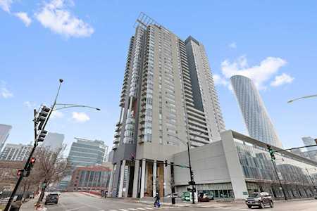 737 W Washington Blvd #3201 Chicago, IL 60661