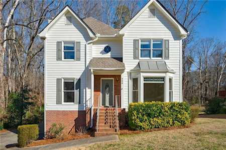 568 Ridge Lake Ln NW Marietta, GA 30064