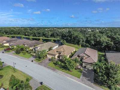 7703 Rio Bella PLACE University Park, FL 34201