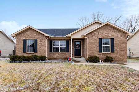846 Tecumseh Dr Shepherdsville, KY 40165