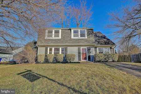 1605 Pittsfield Ln Bowie, MD 20716