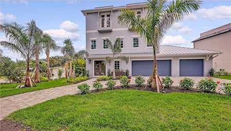 550 Buttonwood Dr Longboat Key, FL 34228