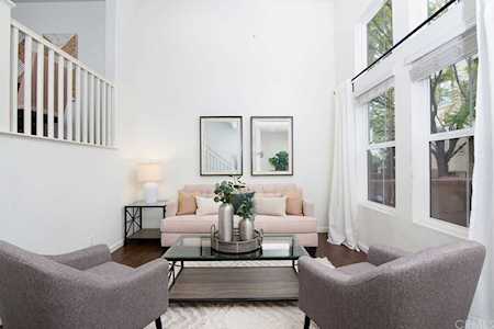 17 Sutherland Court Buena Park, CA 90621