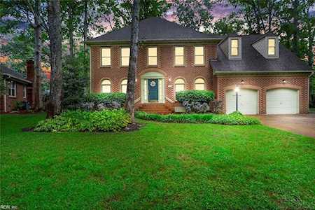 302 Bald Cypress Ct Chesapeake, VA 23320