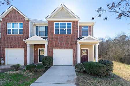5225 Lincoln Dr Fairburn, GA 30213
