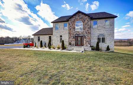 2292 Little Georgetown Hedgesville, WV 25427