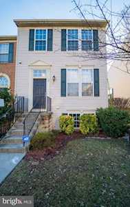 3910 Meadow Trail Ln Hyattsville, MD 20784
