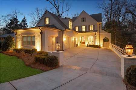 4666 E Conway Dr NW Sandy Springs, GA 30327