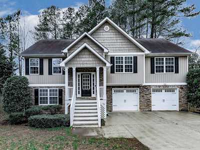 25 Swan Dr Hiram, GA 30141